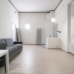 Apartament Primopiano - Gluck, Mediolan
